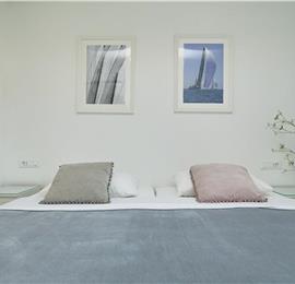 6 Bedroom Seafront Villa with Pool near Slano, Sleeps 12-14